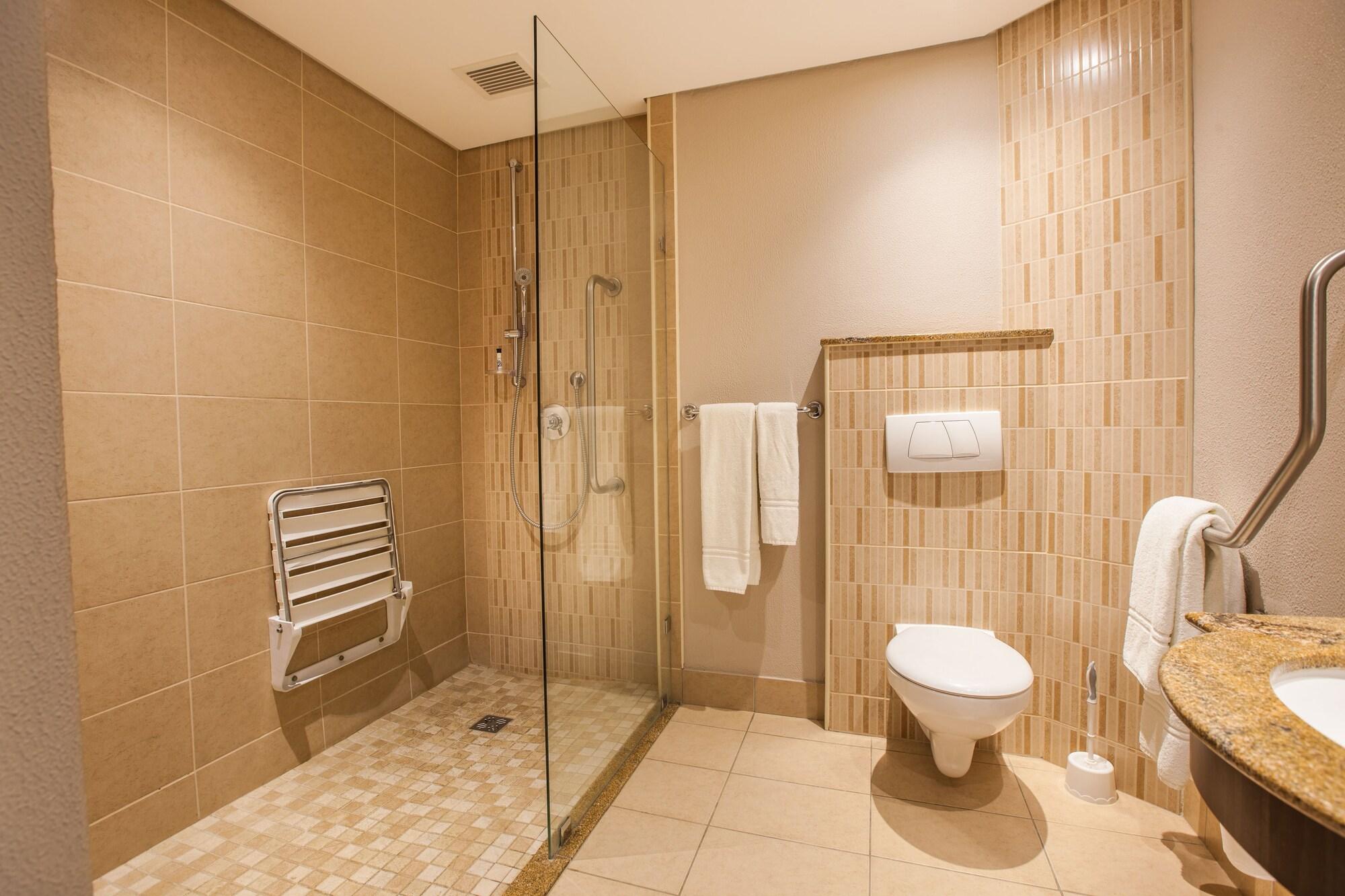Town Lodge Габороне Экстерьер фото