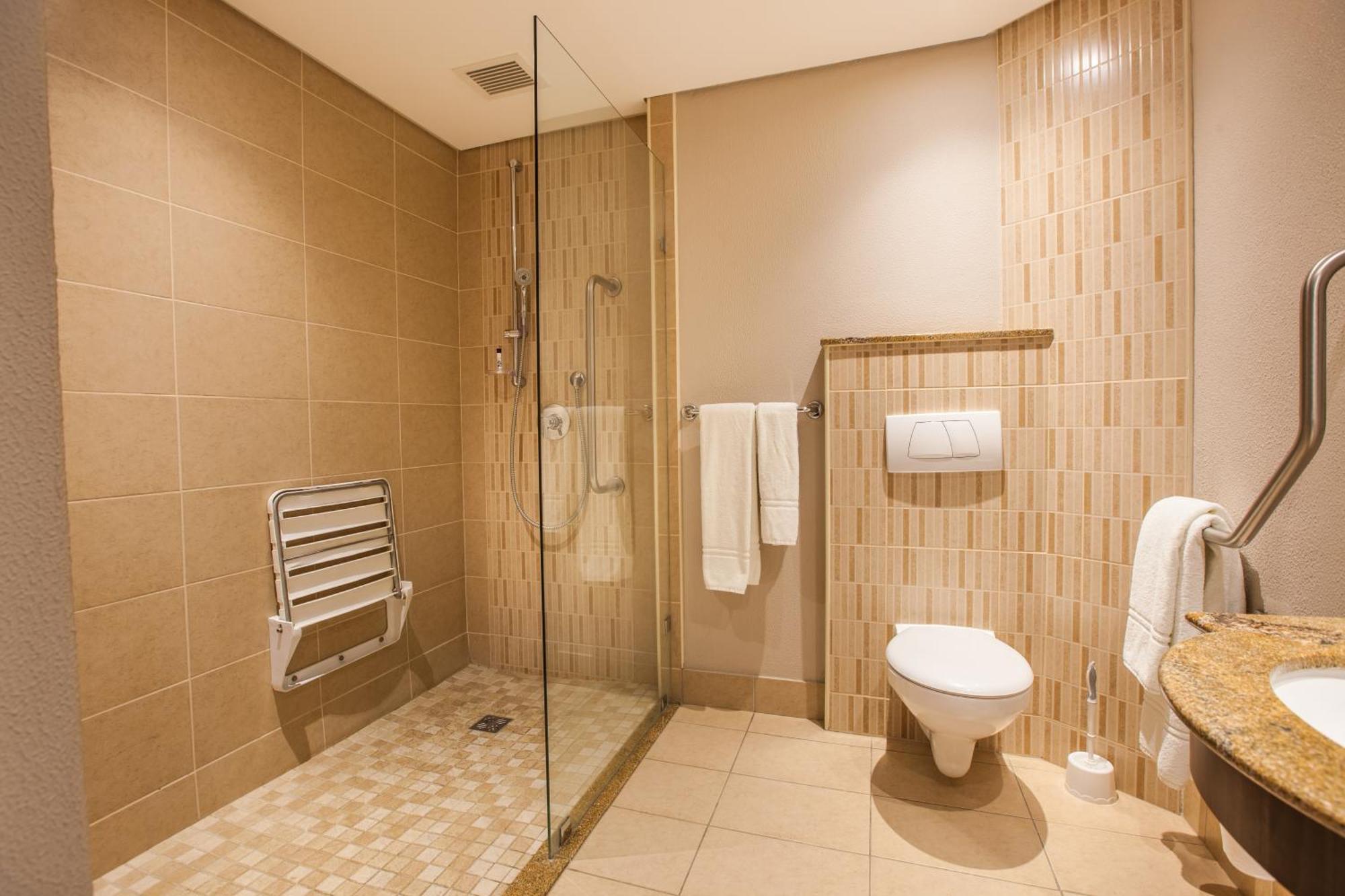 Town Lodge Габороне Номер фото